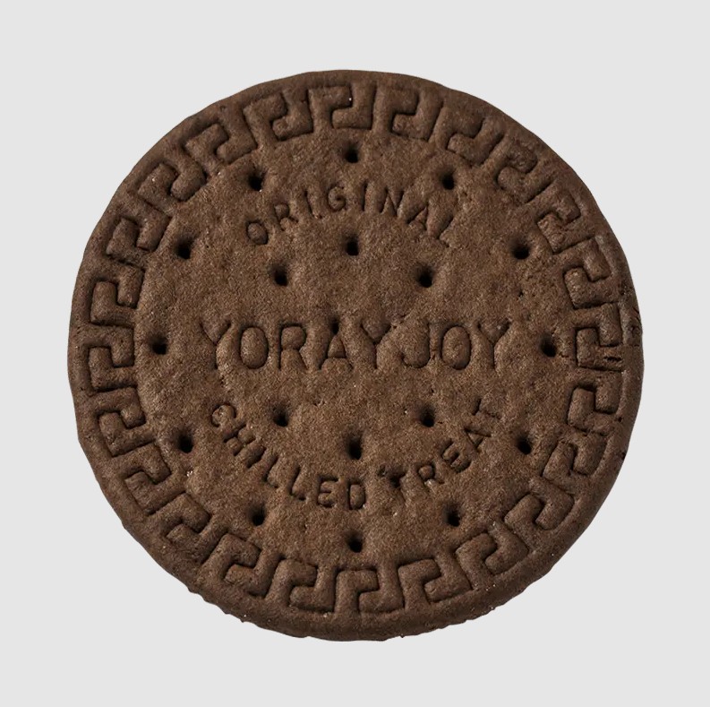 Como biscoitos duros se transformam de crocantes em bolos em sanduíches de sorvete？