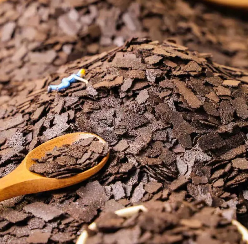 O que é feuilletina de cacau e por que se tornou o ingrediente textural essencial em sobremesas premium？